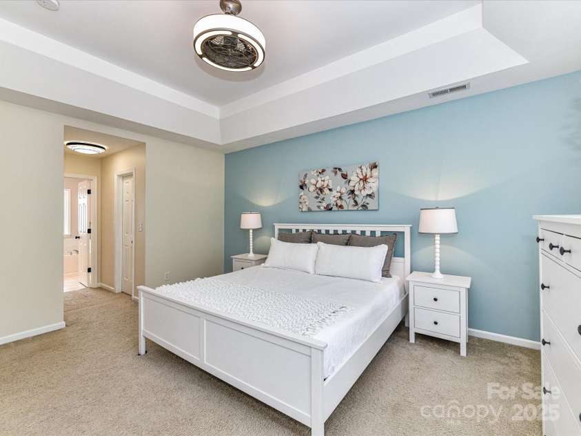 6005 Abergele Lane, Matthews, NC 28104.  MLS# CAR4250164, YatesRealty ID 10119. 