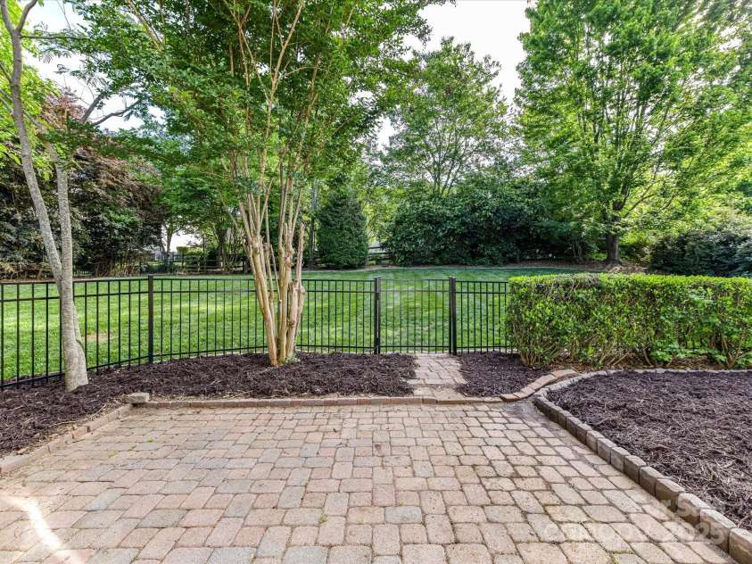 6005 Abergele Lane, Matthews, NC 28104.  MLS# CAR4250164, YatesRealty ID 10119. 