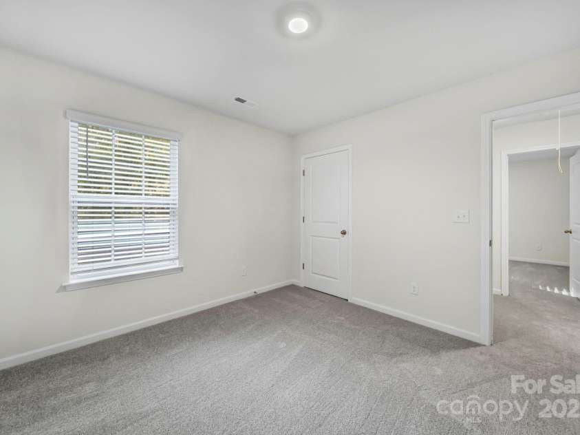 3120 Green Apple Drive, Dallas, NC 28034.  MLS# CAR4314544, YatesRealty ID 1012. 