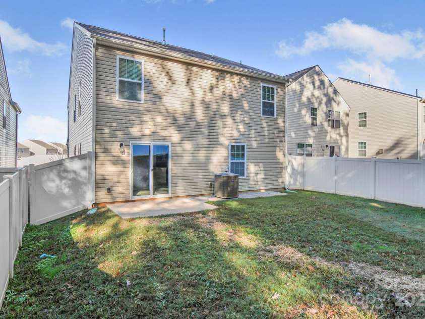 3120 Green Apple Drive, Dallas, NC 28034.  MLS# CAR4314544, YatesRealty ID 1012. 