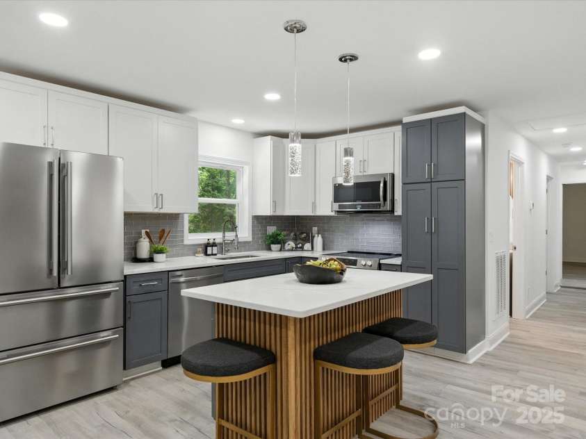 5966 Quarter Mile Road, Clover, SC 29710.  MLS# CAR4292610, YatesRealty ID 1012. 