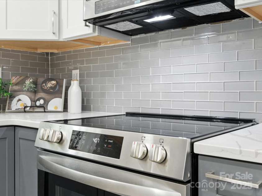 5966 Quarter Mile Road, Clover, SC 29710.  MLS# CAR4292610, YatesRealty ID 1012. 