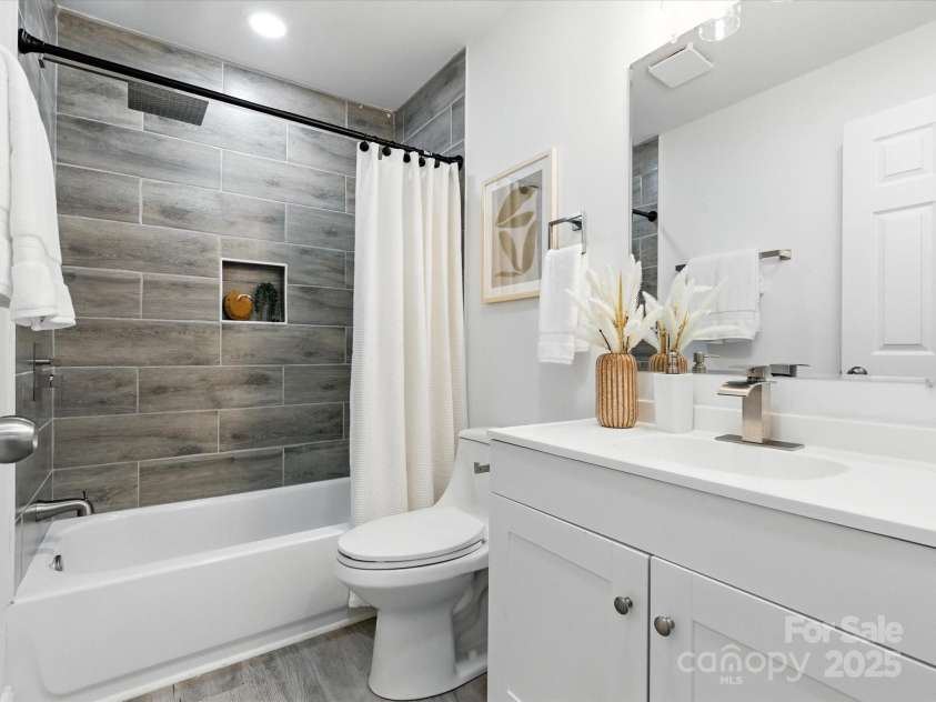 5966 Quarter Mile Road, Clover, SC 29710.  MLS# CAR4292610, YatesRealty ID 1012. 