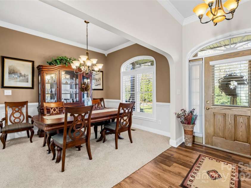 13924 Island Drive, Huntersville, NC 28078.  MLS# CAR4243799, YatesRealty ID 10120. 