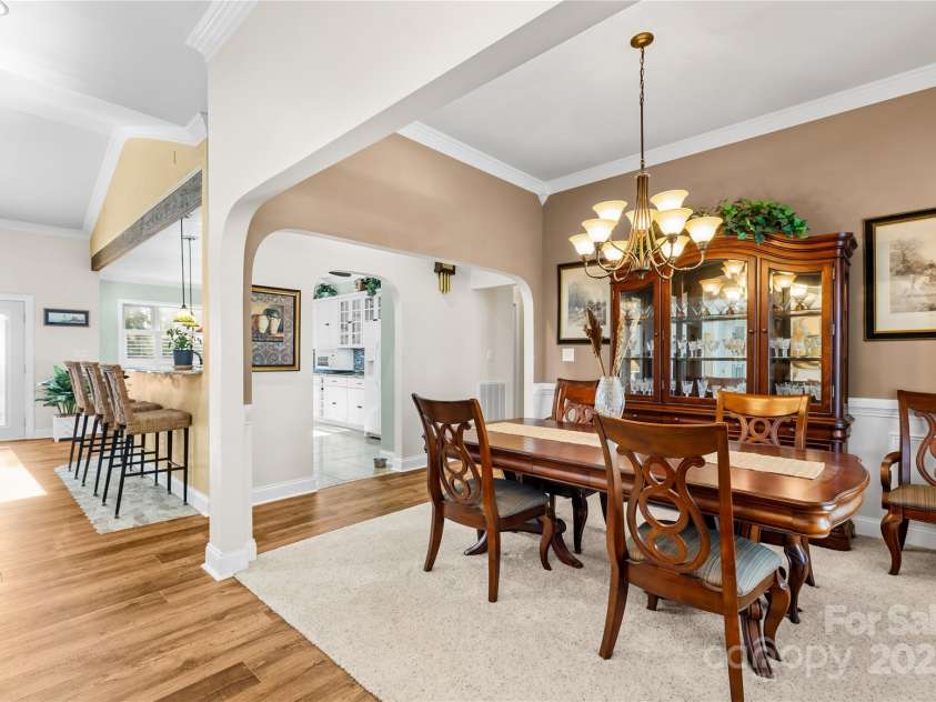 13924 Island Drive, Huntersville, NC 28078.  MLS# CAR4243799, YatesRealty ID 10120. 