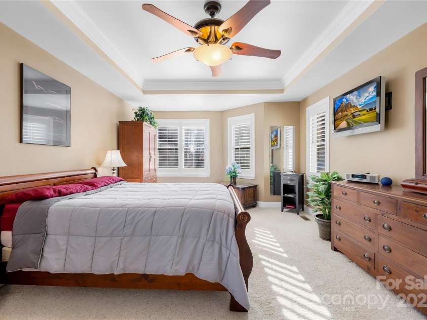 13924 Island Drive, Huntersville, NC 28078.  MLS# CAR4243799, YatesRealty ID 10120. 