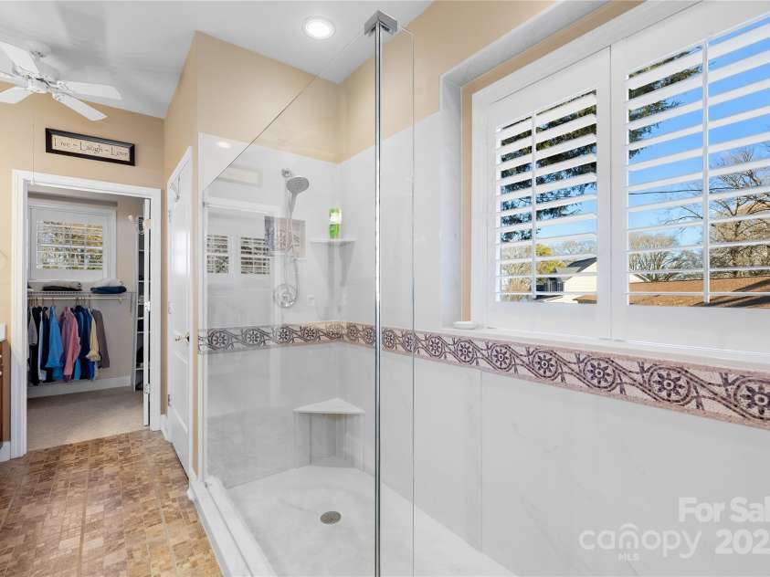 13924 Island Drive, Huntersville, NC 28078.  MLS# CAR4243799, YatesRealty ID 10120. 