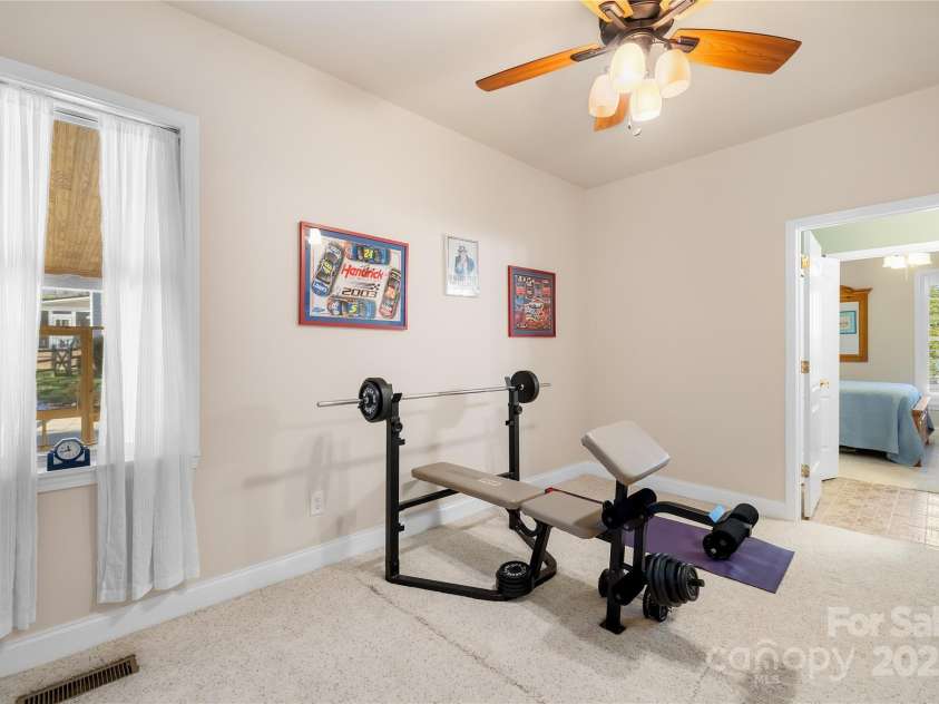 13924 Island Drive, Huntersville, NC 28078.  MLS# CAR4243799, YatesRealty ID 10120. 