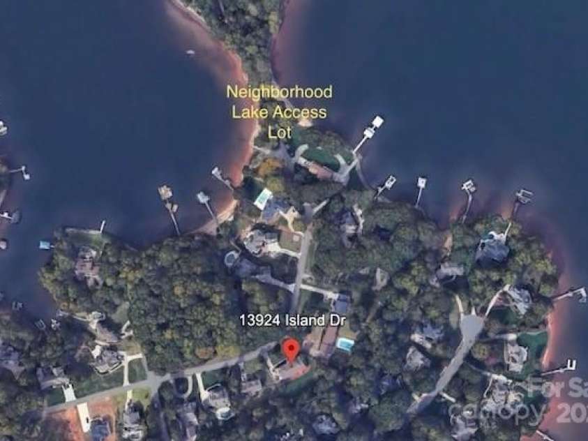 13924 Island Drive, Huntersville, NC 28078.  MLS# CAR4243799, YatesRealty ID 10120. Aerial view - home is 3 houses from Lake access lot w/ boat ramp