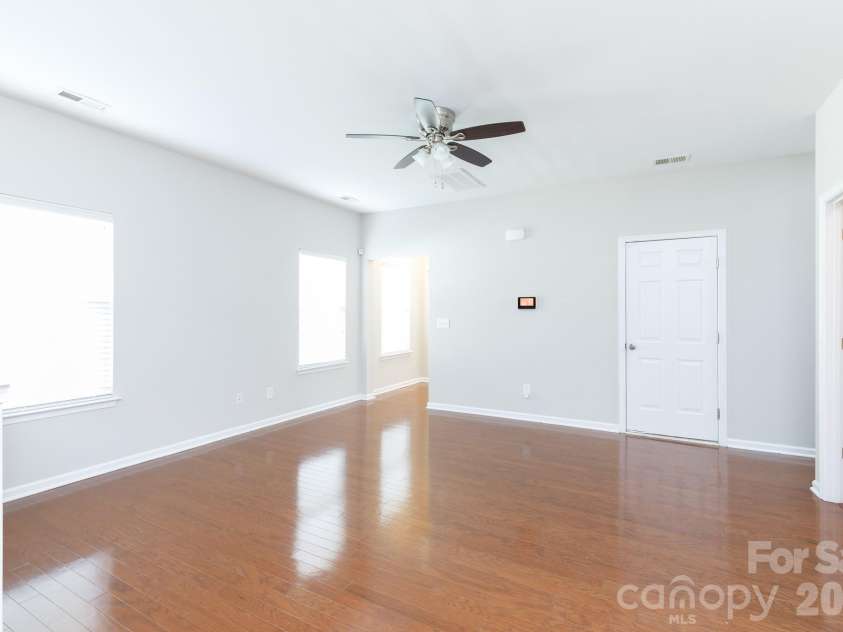 465 Clouds Way, Rock Hill, SC 29732.  MLS# CAR4355917, YatesRealty ID 10120. 