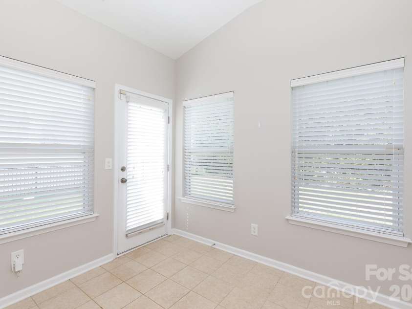 465 Clouds Way, Rock Hill, SC 29732.  MLS# CAR4355917, YatesRealty ID 10120. 