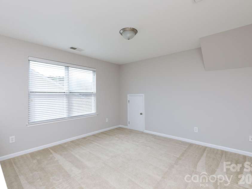 465 Clouds Way, Rock Hill, SC 29732.  MLS# CAR4355917, YatesRealty ID 10120. 