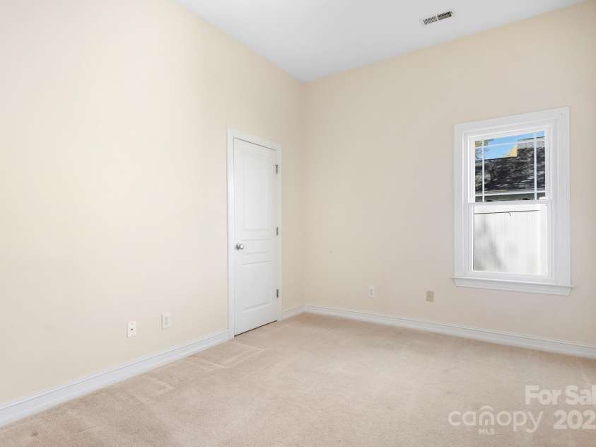 19221 Coachmans Trace, Cornelius, NC 28031.  MLS# CAR4241031, YatesRealty ID 10121. Secondary bedroom