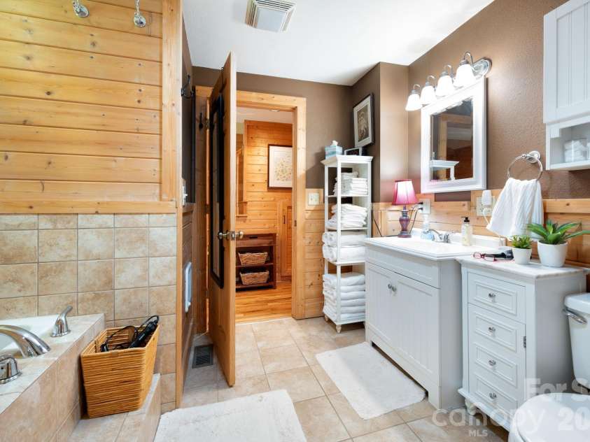 90 Jonestown Road, Asheville, NC 28804.  MLS# CAR4355884, YatesRealty ID 10121. 