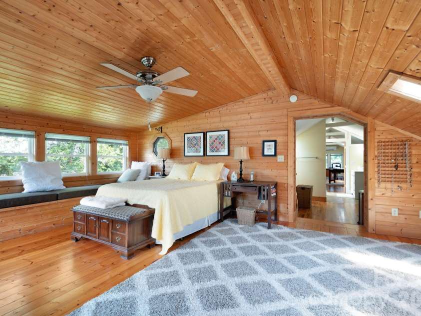 90 Jonestown Road, Asheville, NC 28804.  MLS# CAR4355884, YatesRealty ID 10121. 