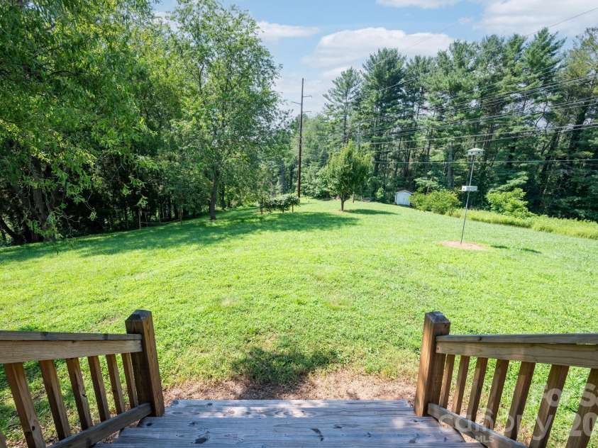 90 Jonestown Road, Asheville, NC 28804.  MLS# CAR4355884, YatesRealty ID 10121. 