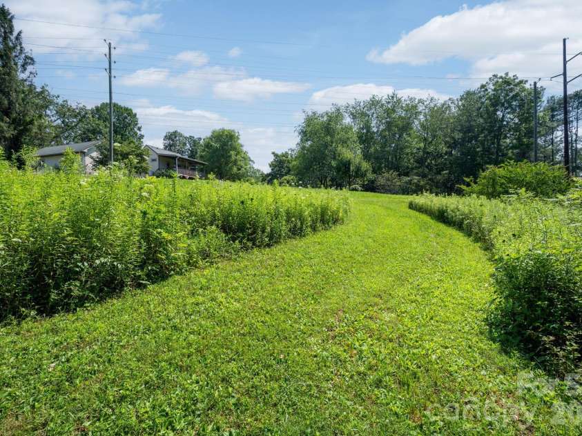 90 Jonestown Road, Asheville, NC 28804.  MLS# CAR4355884, YatesRealty ID 10121. 