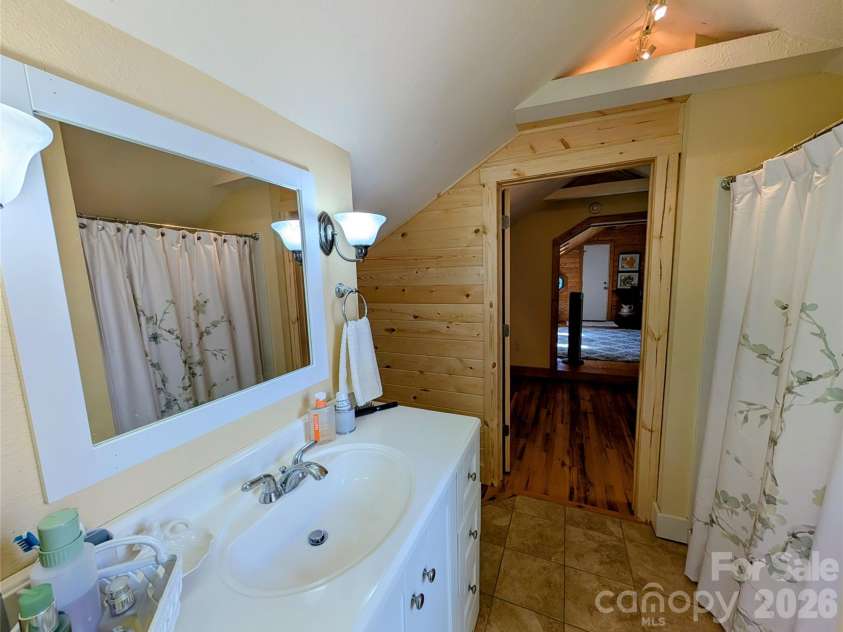 90 Jonestown Road, Asheville, NC 28804.  MLS# CAR4355884, YatesRealty ID 10121. 