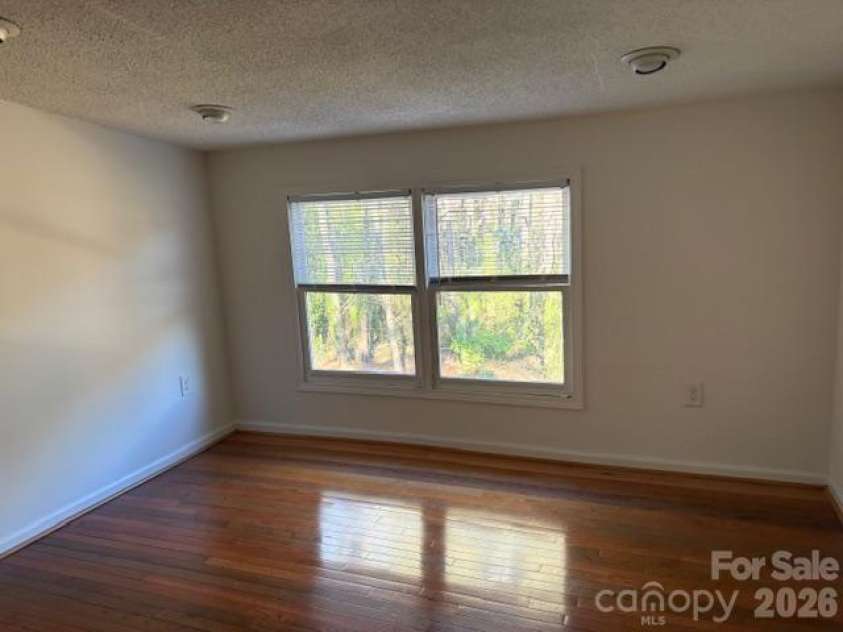 5324 Donnefield Drive, Charlotte, NC 28227.  MLS# CAR4358511, YatesRealty ID 10123. 