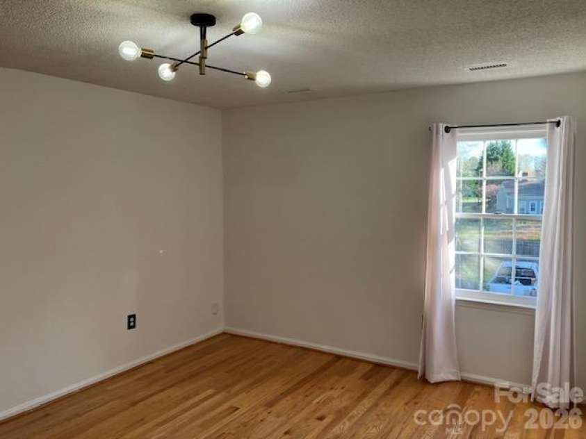 5324 Donnefield Drive, Charlotte, NC 28227.  MLS# CAR4358511, YatesRealty ID 10123. 