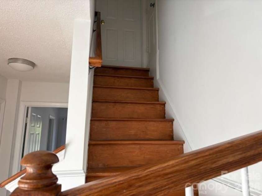 5324 Donnefield Drive, Charlotte, NC 28227.  MLS# CAR4424740, YatesRealty ID 10123. 