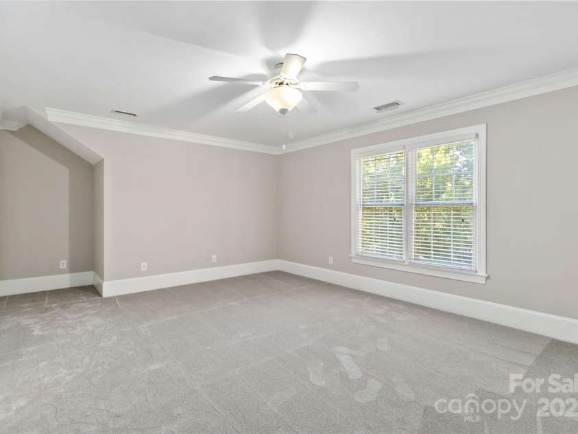 5916 Bridger Court, Charlotte, NC 28211.  MLS# CAR4184678, YatesRealty ID 10123. 