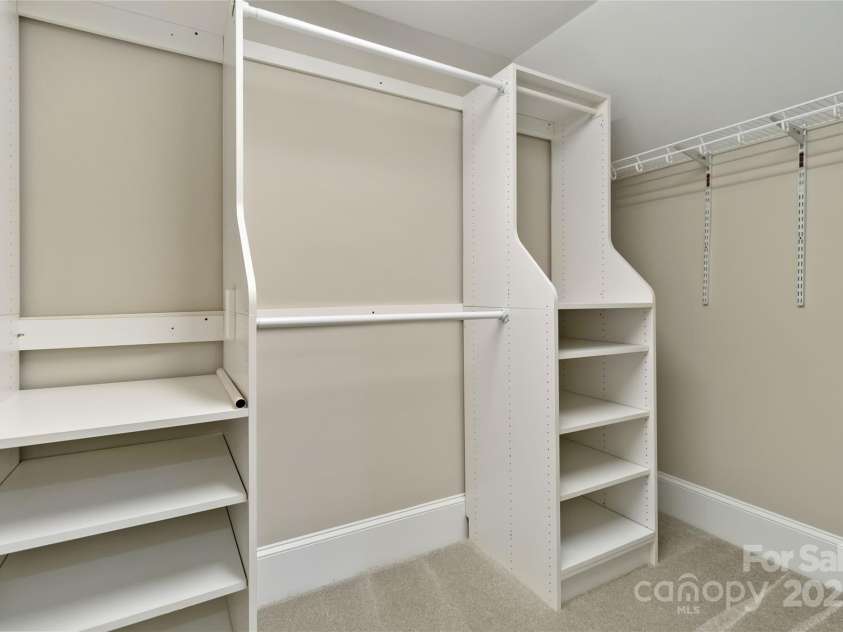 5916 Bridger Court, Charlotte, NC 28211.  MLS# CAR4184678, YatesRealty ID 10123. Upstairs walk-in closet