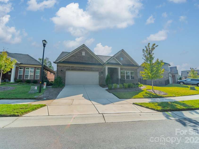 2014 Newstyle Way, Tega Cay, SC 29708.  MLS# CAR4190595, YatesRealty ID 10124. Front Exterior