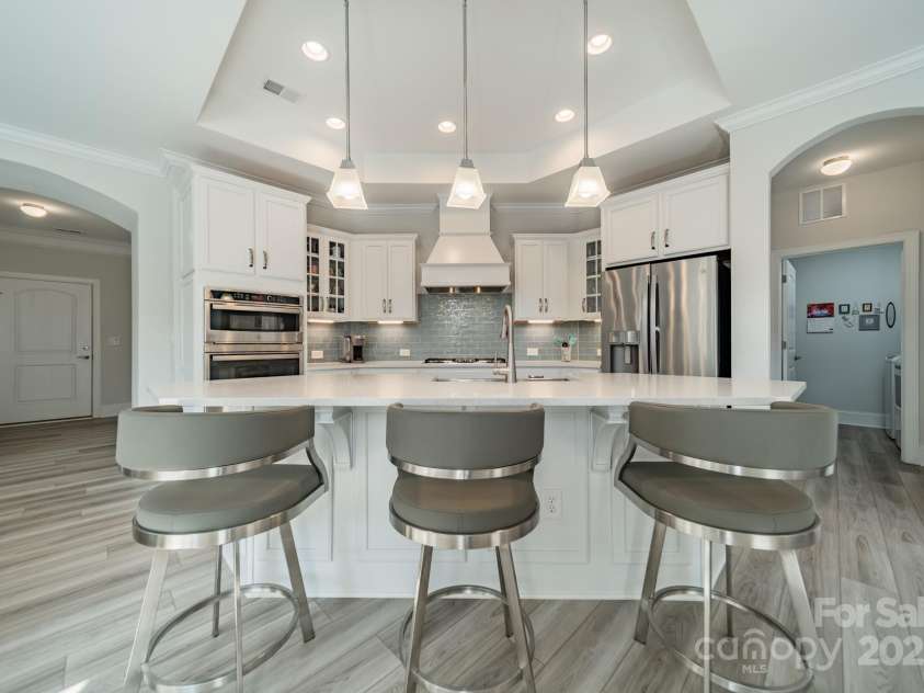 2014 Newstyle Way, Tega Cay, SC 29708.  MLS# CAR4190595, YatesRealty ID 10124. Kitchen with Large Island