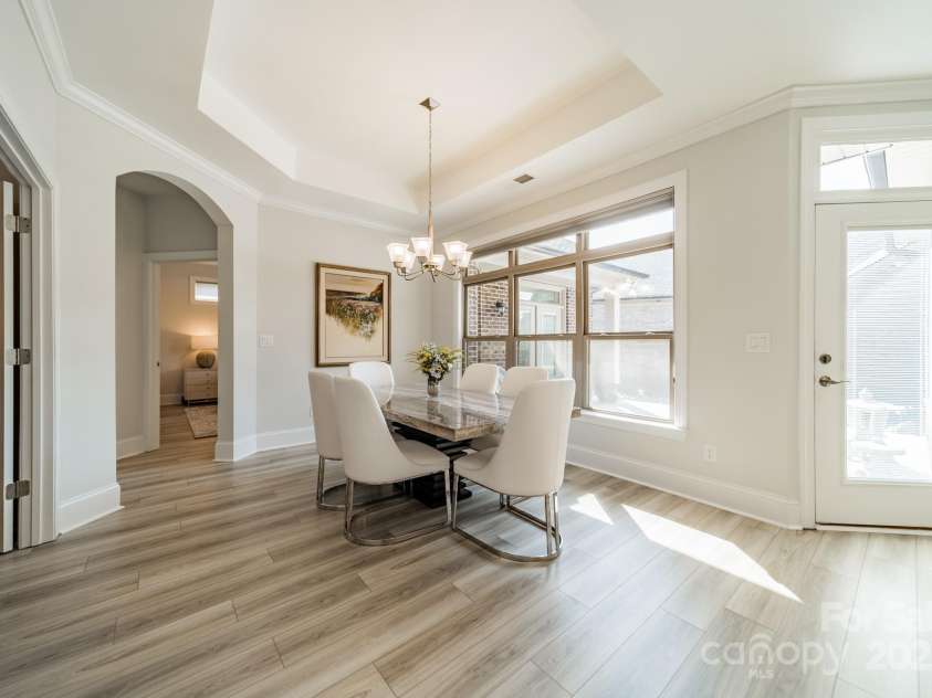 2014 Newstyle Way, Tega Cay, SC 29708.  MLS# CAR4190595, YatesRealty ID 10124. Large Dining Area
