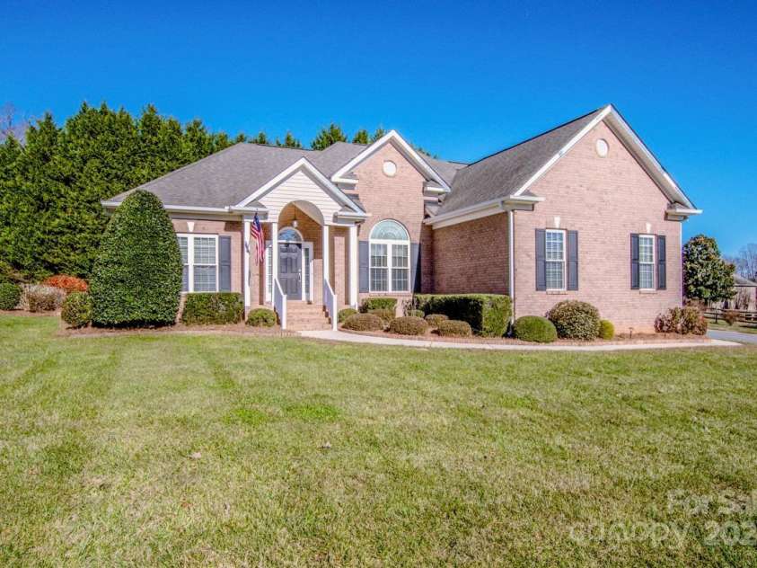131 Quail Haven Drive, Troutman, NC 28166.  MLS# CAR4207104, YatesRealty ID 10125. 
