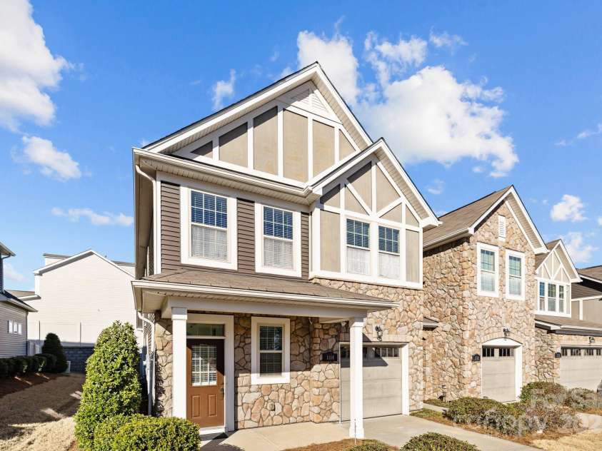 1114 Roderick Drive, Fort Mill, SC 29708.  MLS# CAR4231297, YatesRealty ID 10127. 