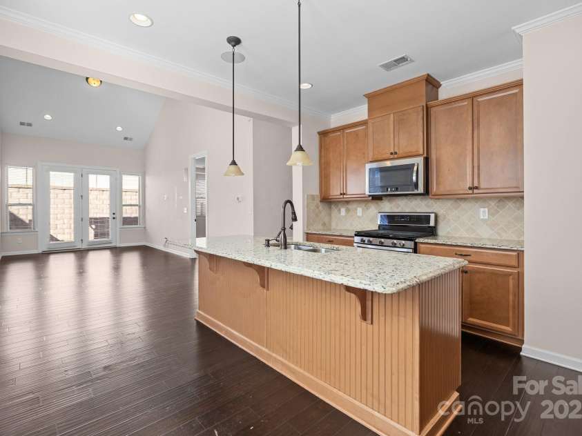 1114 Roderick Drive, Fort Mill, SC 29708.  MLS# CAR4231297, YatesRealty ID 10127. 