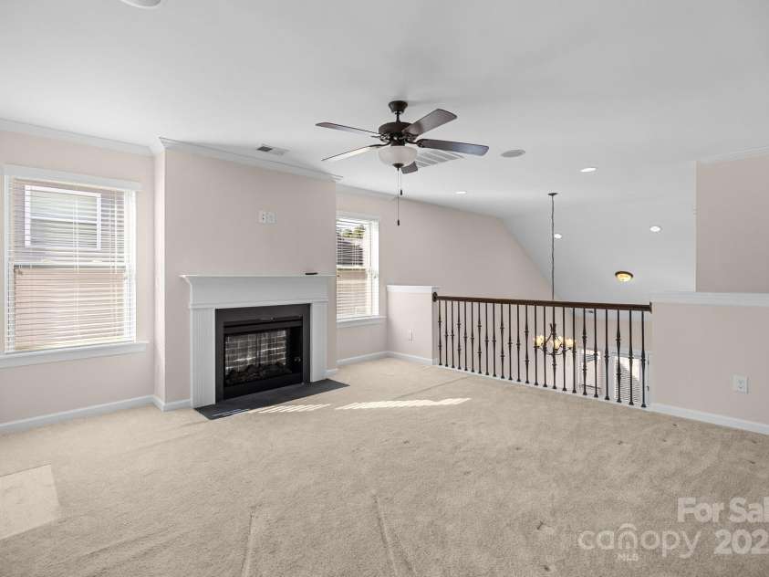 1114 Roderick Drive, Fort Mill, SC 29708.  MLS# CAR4231297, YatesRealty ID 10127. 
