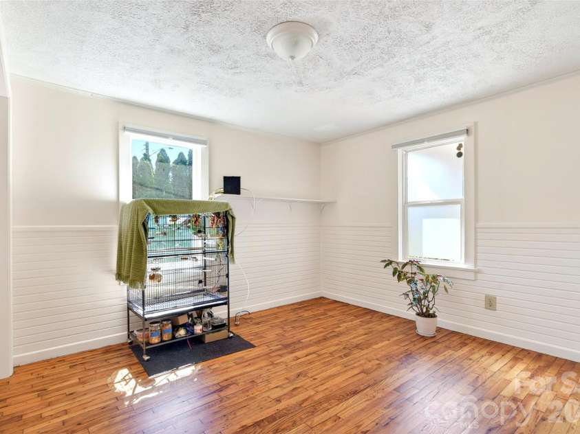 119 Seagle Street, Marion, NC 28752.  MLS# CAR4393206, YatesRealty ID 10128. 