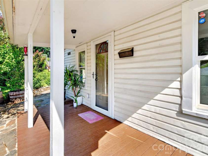 119 Seagle Street, Marion, NC 28752.  MLS# CAR4393206, YatesRealty ID 10128. 