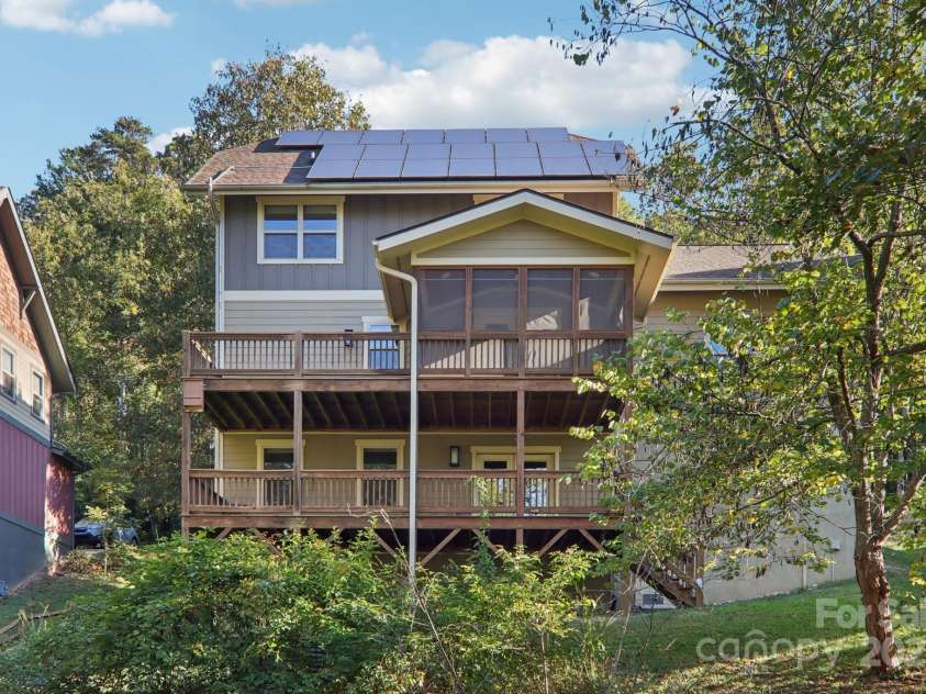 12 Mayfield Road, Asheville, NC 28804.  MLS# CAR4312974, YatesRealty ID 10128. 