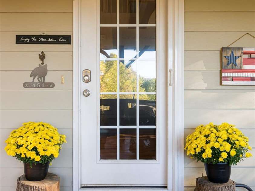 154 Presidential Drive, Waynesville, NC 28786.  MLS# CAR4316529, YatesRealty ID 1013. 