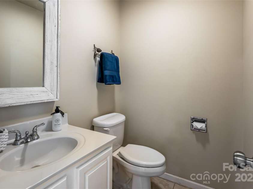 154 Presidential Drive, Waynesville, NC 28786.  MLS# CAR4316529, YatesRealty ID 1013. 