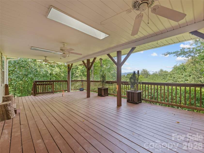 154 Presidential Drive, Waynesville, NC 28786.  MLS# CAR4415483, YatesRealty ID 1013. 