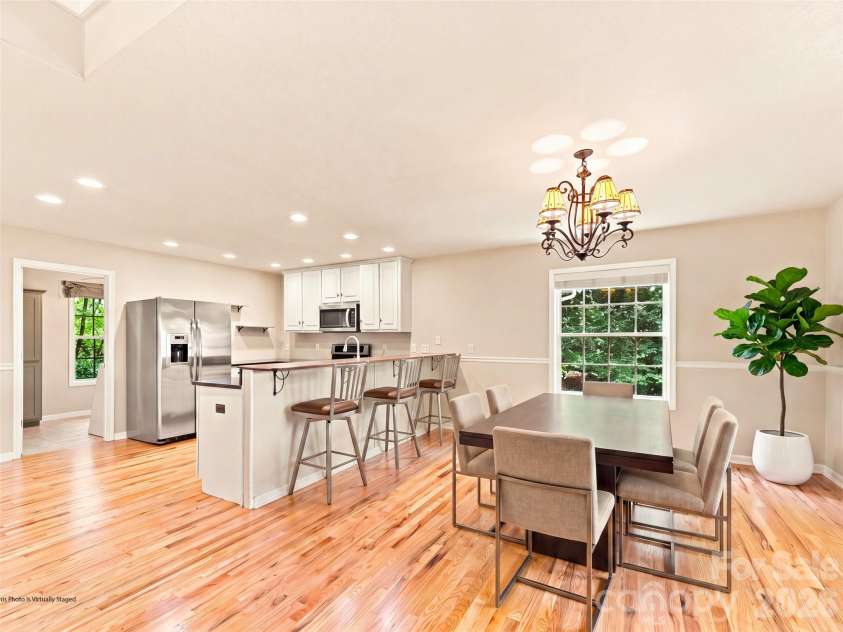 154 Presidential Drive, Waynesville, NC 28786.  MLS# CAR4415483, YatesRealty ID 1013. 