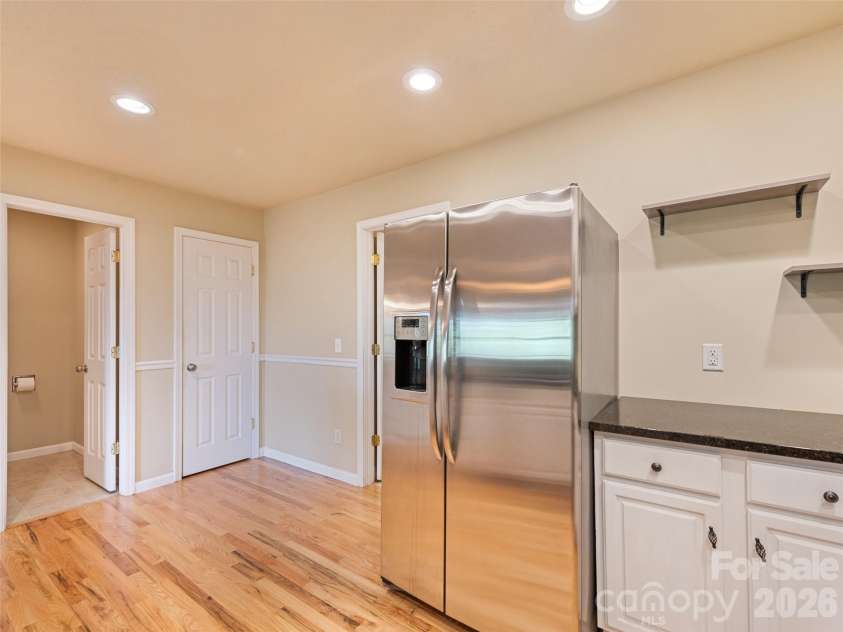 154 Presidential Drive, Waynesville, NC 28786.  MLS# CAR4415483, YatesRealty ID 1013. 