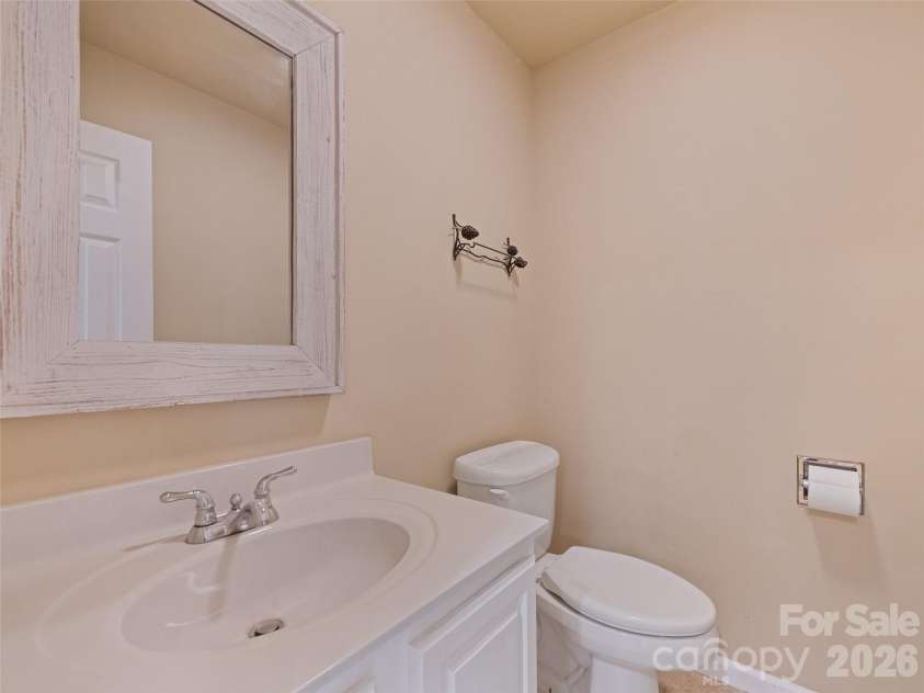 154 Presidential Drive, Waynesville, NC 28786.  MLS# CAR4415483, YatesRealty ID 1013. 