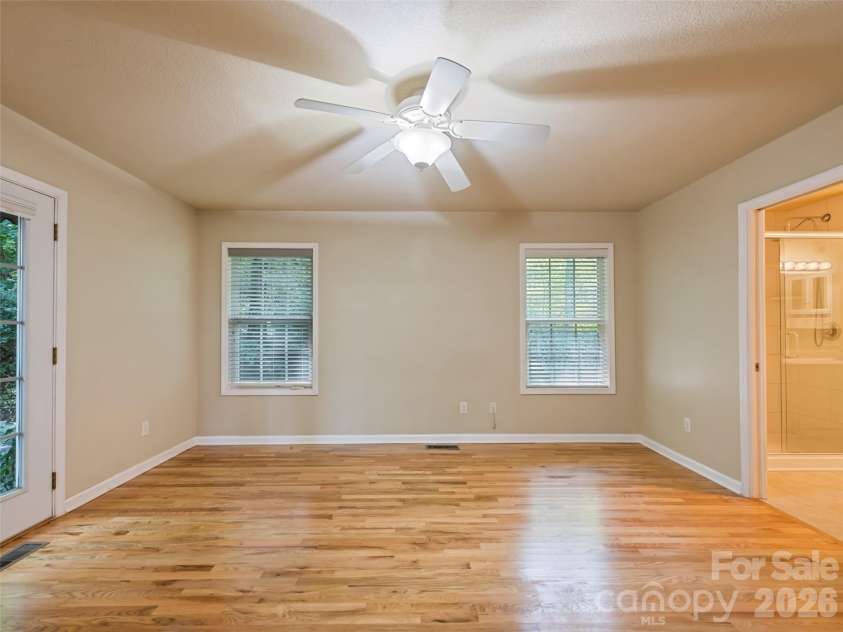 154 Presidential Drive, Waynesville, NC 28786.  MLS# CAR4415483, YatesRealty ID 1013. 