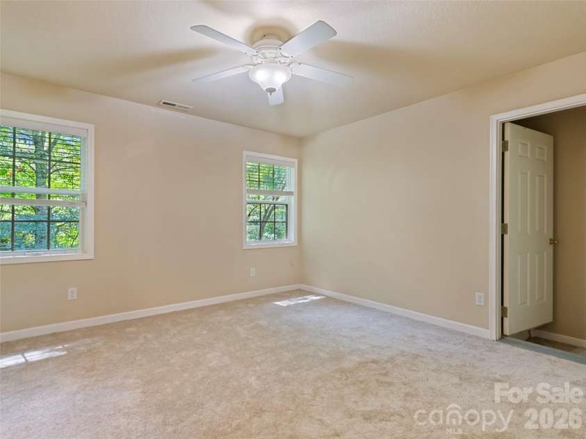 154 Presidential Drive, Waynesville, NC 28786.  MLS# CAR4415483, YatesRealty ID 1013. 
