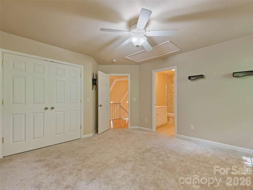 154 Presidential Drive, Waynesville, NC 28786.  MLS# CAR4415483, YatesRealty ID 1013. 