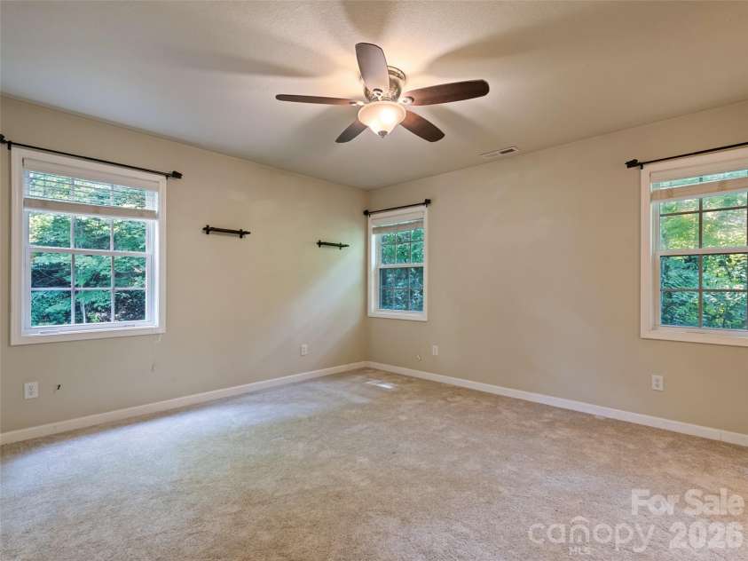 154 Presidential Drive, Waynesville, NC 28786.  MLS# CAR4415483, YatesRealty ID 1013. 