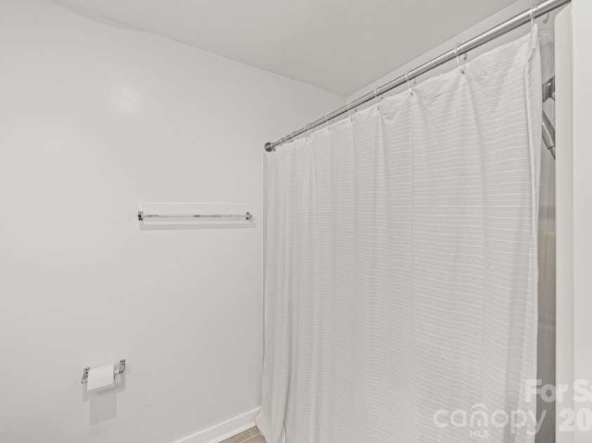 12227 NC 138 Highway, Norwood, NC 28128.  MLS# CAR4366080, YatesRealty ID 10130. Hall Bath