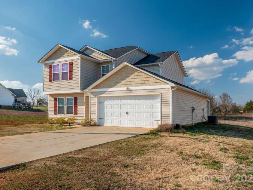 353 Webb Farm Road, Shelby, NC 28152.  MLS# CAR4237934, YatesRealty ID 10130. 