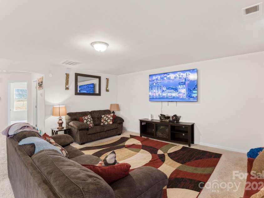 353 Webb Farm Road, Shelby, NC 28152.  MLS# CAR4237934, YatesRealty ID 10130. 